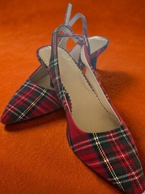 Isaac Mizrahi Red Plaid Pointed Slingback Pumps